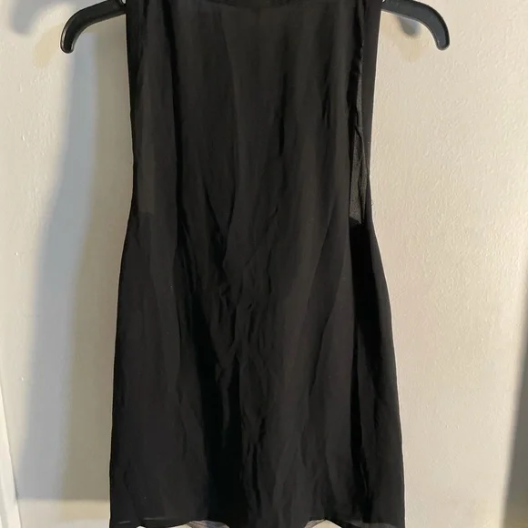 NEW XOXO Gold & Black Top. Size Large. - Picture 2 of 6